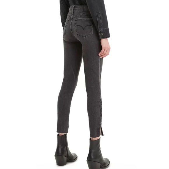 LEVI’S 711 Skinny Ankle Black -Washed Floral Embroidery Raw Hem Jeans - Picture 3 of 15